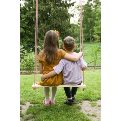 OHENVZAHRADE.CZ Velká dřevěná přírodní závěsná houpačka Viki 70x24 cm – Zboží Dáma