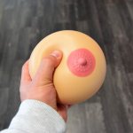 Antistresový míč či míček ve tvaru ženského prsa – Hledejceny.cz