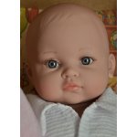 Lamagik Realistické miminko chlapeček Arthur růžovobílém oblečku – Zboží Mobilmania