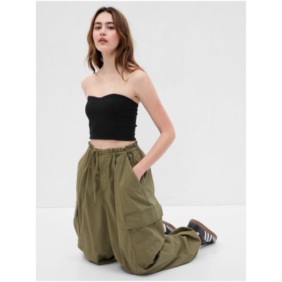 GAP Černý crop top bez ramínek