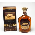 Ijevan Premium Brandy 5y 40% 0,5 l (karton) – Sleviste.cz