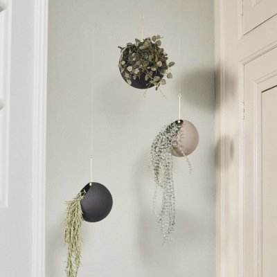 AYTM květináč Globe, závěsný, Ø 17 cm, šedý, hliník - 509510044011 – Hledejceny.cz