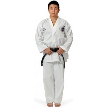 Daedo dobok student