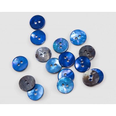Perleťový knoflík barvený - odstíny královsky modré - průměr 1,2 cm – Sleviste.cz