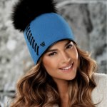 Krumlovanka Dámská zimní čepice s bambulí královsky modrá Woolmark W-0658/920 – Hledejceny.cz