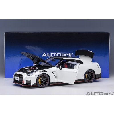 Nissan GT R R35 Nismo Special Edition 2022 white AUTOart 1:18