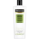 TRESemmé Flawless Waves hydratační kondicionér pro vlnité a kudrnaté vlasy 400 ml – Sleviste.cz