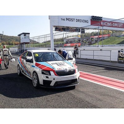 Jízda v závodním speciálu OCR – Zboží Dáma