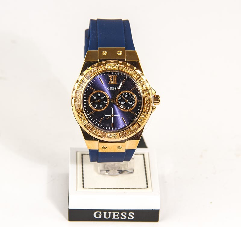 Guess W1053L1