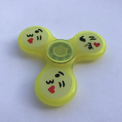 Fidget spinner ŽLUTÝ – Zboží Dáma