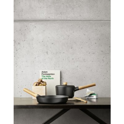 Eva Solo na soté s dřevěnou rukojetí Nordic kitchen 24 cm – Zboží Mobilmania