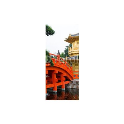 WEBLUX 63996525 Samolepka na lednici fólie The Golden pavilion and red bridge in Nan Lian Garden Zlatý pavilon a červený most v Nan Lian Garden Hong Kong rozměry 80 x 200 cm