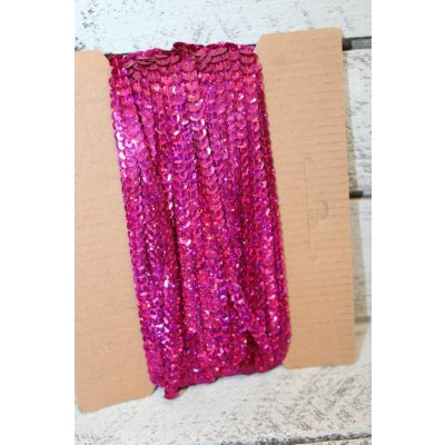 Stoklasa Flitry na niti Barva: Růžová – Sleviste.cz