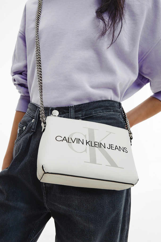Calvin Klein Jeans crossbody kabelka bílá od 1 870 Kč - Heureka.cz
