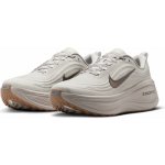 Nike Vomero PLUS HV8150-107 – Sleviste.cz