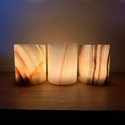 Svícen z aragonitu na čajovou svíčku - válec 9,5 cm Varianta: Jemný vzor – Zboží Dáma