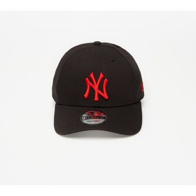 New Era 9Forty MLB New York Yankees Essential Red Logo Cap Black