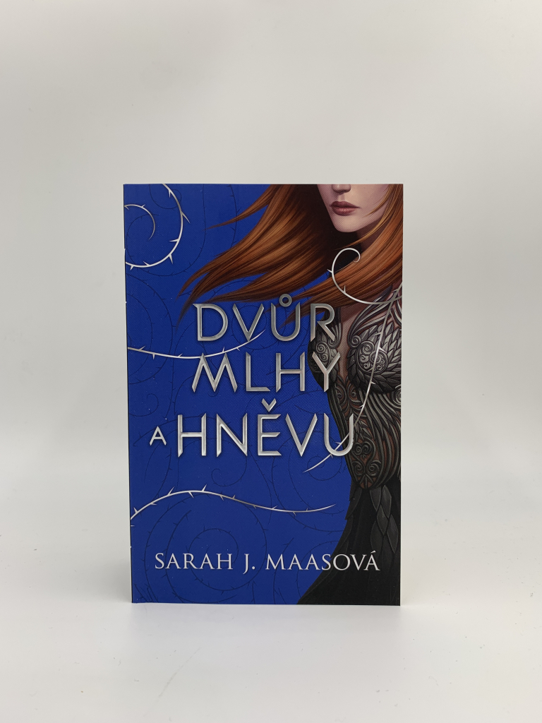 Dvůr mlhy a hněvu - Sarah Janet Maas