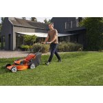 Husqvarna LC 142iS – HobbyKompas.cz