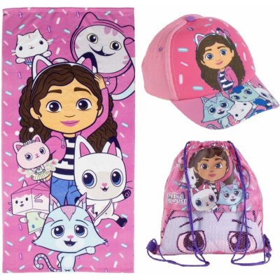 CurePink Ručník osuška s kšiltovkou a pytlíkem Gabby's Dollhouse Gábinin kouzelný domek Gábi s kočkami 70 x 140 cm [2200010481] – Zboží Mobilmania