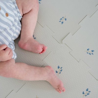 3 Sprouts Pěnová hrací podložka Blueberry Taupe – Zboží Dáma