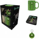 CurePink Dárkový set Rick And Morty: Pickle Rick hrnek přívěsek tácek hrnku GP85196 315 ml