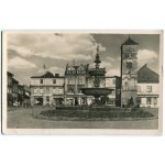 KARVINÁ. Kašna. Náměstí. 1955. – Zboží Dáma