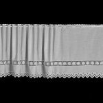 Berk vitrážová záclona, bavlněný batist 3812 vyšívaná kytička s bordurou, bílá výška 45cm (v metráži) – Zboží Mobilmania