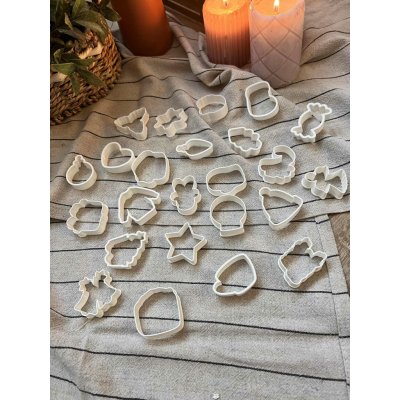 Sada vykrajovátek - Adventní kalendář - 24 ks Velikost: 3,8 cm – Hledejceny.cz