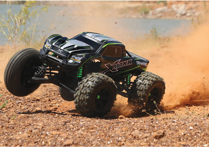 Traxxas X-Maxx 8S Belted 4WD RTR modrý 1:5