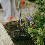 FISKARS OneClick provzdušňovač trávníku 1080688 – Hledejceny.cz