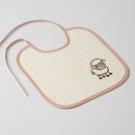 Veba Lota dětský slintáček jasmínová s výšivkou Huňatý beránek béžová lemovka – Zboží Mobilmania