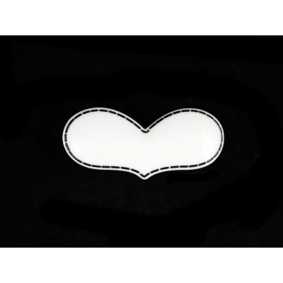 Kovová pinetka s ozdobou ve tvaru srdce Barva: černá
