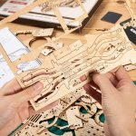 Robotime Rokr Svítící 3D dřevěné puzzle Hrací skříňka: Řetízkový kolotoč 289 ks – Zboží Dáma