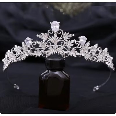 B-Top postříbřená korunka do vlasů s krystalovými lístky – Zboží Dáma