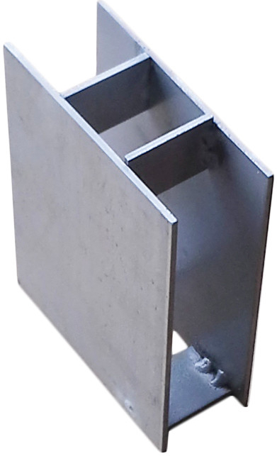 Průběžný držák podhrabové desky, výška 30 cm, deska 5 cm – pozink