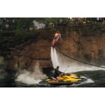 Tandemový flyboardový let plný adrenalinu s profesionály z FlyboardShow – Hledejceny.cz