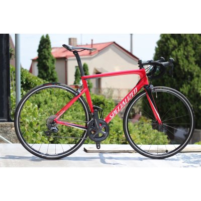 dominar paddock stand