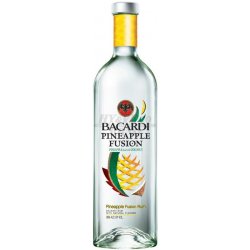 Bacardi Pineapple Fusion 32% 0,7 l (holá láhev)