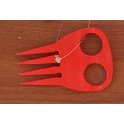 Hřeben plastový na zaplétání hřívy – Zboží Dáma