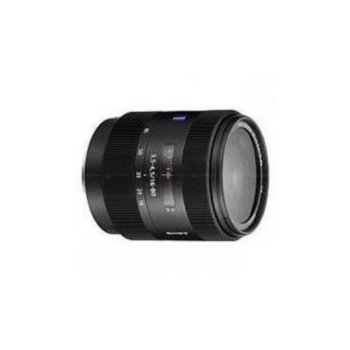 Sony 16-80mm f/3.5 DT