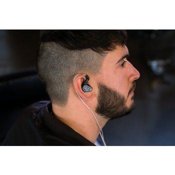 64 Audio U18s