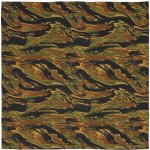 Šátek MFH Bandana tiger stripe camo