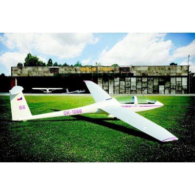 Brengun Brengun DG-1000S Glider AKVY 1:48