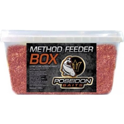 Poseidon Baits Method feeder box 1kg + booster - Sladká Kukuřice
