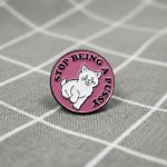 Pinarna Stop being a pussy Přestaň být koťa**o bílá kočička – Sleviste.cz