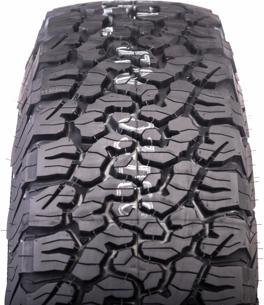 BFGoodrich All Terrain T/A KO2 285/70 R17 116/113S od 6 830 Kč