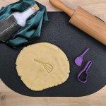 Koště | Vykrajovátka a razítka na Halloween – Zboží Mobilmania