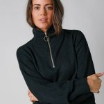 Dlouhý pulovr se stojáčkem na zip černá – Zboží Dáma