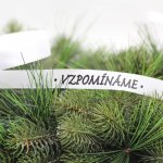 Stuha s textem Vzpomínáme 2/50 - bílá - ST2555 – Zboží Dáma